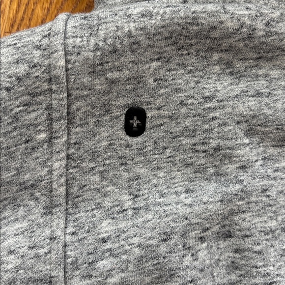 FIGS Essential Fleece Hoodie Gray Full Zip Medical Jacket Nurse Women’s Small - Picture 6 of 7